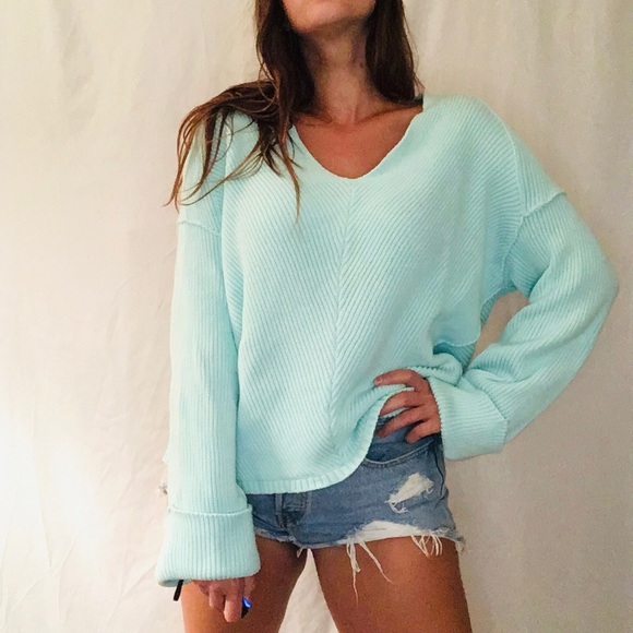 SOLD✔️10/21: Free People La Brea V-Neck Sweater - Picture 3 of 10